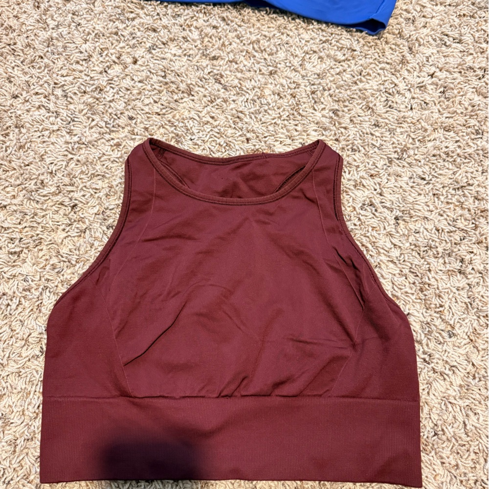 Lululemon tank top/sports bra